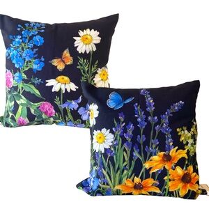 NWT Indoor/Outdoor Throw Pillows Sally Eckman Roberts Art‎ Butterfly Flowers 18”